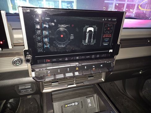 Used 2024 GMC Hummer EV 3X w/ Extreme Off-Road Package image 13