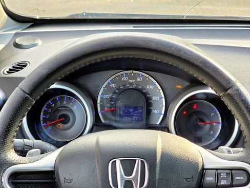 Used 2010 Honda Fit Sport image 14