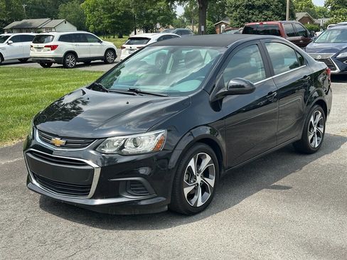 Used 2017 Chevrolet Sonic Premier image 2