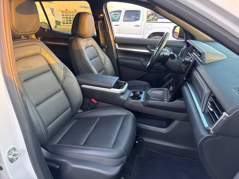 Used 2026 GMC Terrain Elevation w/ Elevation Premium Package AWD/4WD image 12