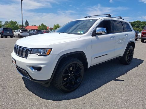 Used 2019 Jeep Grand Cherokee Limited AWD/4WD image 3