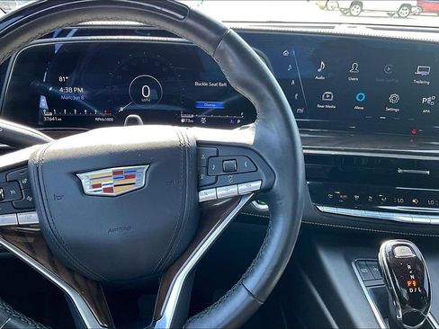 Used 2023 Cadillac Escalade ESV Sport Platinum w/ LPO, ONYX Package AWD/4WD image 21