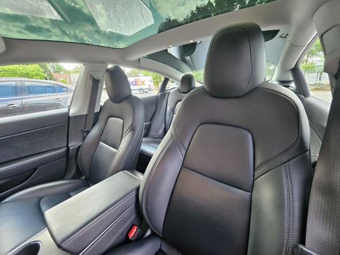 Used 2018 Tesla Model 3 Long Range AWD/4WD image 34