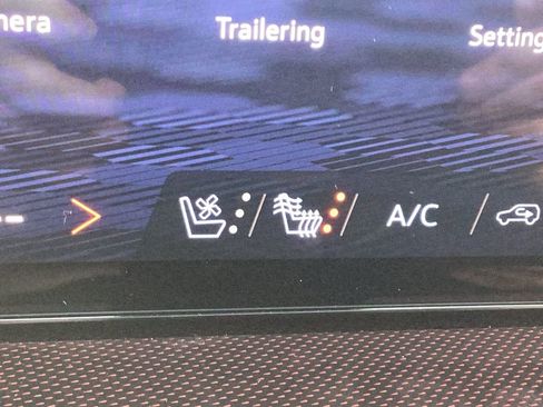 New 2026 Chevrolet Traverse RS w/ LPO, Floor Liner Package image 27