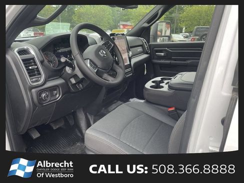 New 2026 RAM 3500 Big Horn AWD/4WD image 10