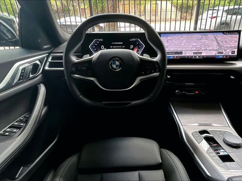 Certified 2025 BMW 430i w/ Premium Package RWD image 5