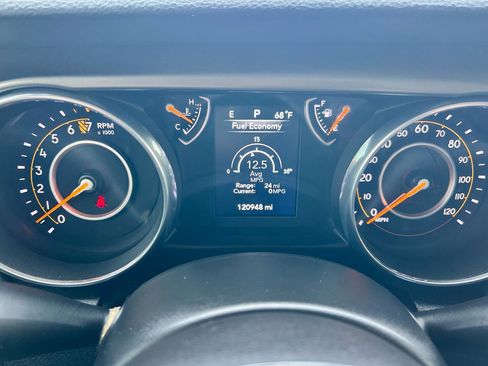 Used 2018 Jeep Wrangler Unlimited Sport S image 5