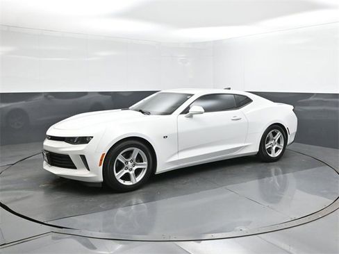 Used 2016 Chevrolet Camaro LT image 32