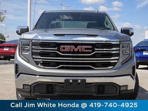 Used 2024 GMC Sierra 1500 SLT image 13