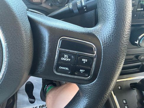 Used 2016 Jeep Patriot Sport w/ Power Value Group FWD image 19