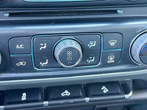 Used 2018 Chevrolet Silverado 1500 LT w/ All Star Edition image 17