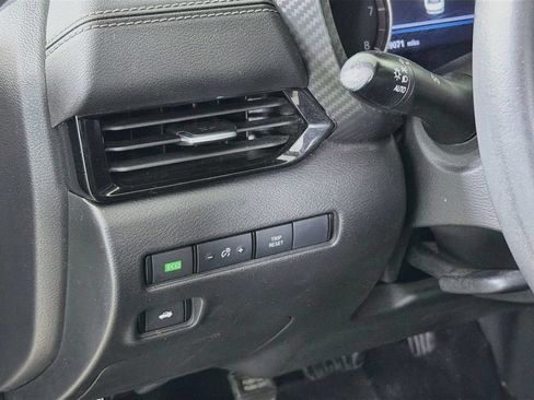 Used 2021 Nissan Sentra SV FWD image 13