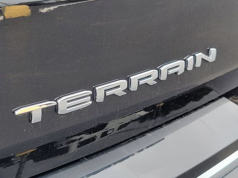 Used 2022 GMC Terrain Denali w/ Denali Premium Package AWD/4WD image 35
