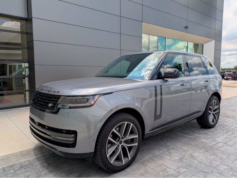Used 2026 Land Rover Range Rover Autobiography AWD/4WD image 2