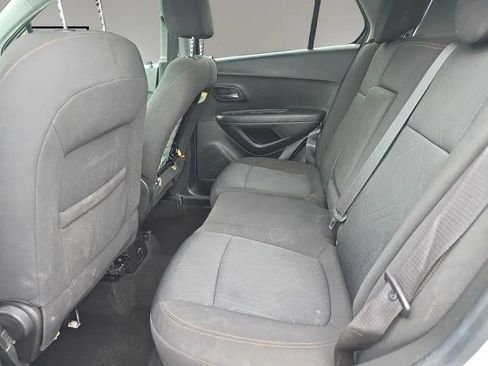 Used 2017 Chevrolet Trax LT w/ Driver Confidence Package AWD/4WD image 10