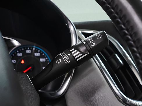 Used 2022 Chevrolet Equinox LT w/ LT True North Edition image 24