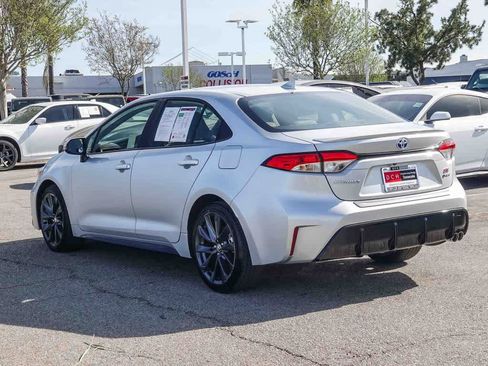 Used 2025 Toyota Corolla SE image 6