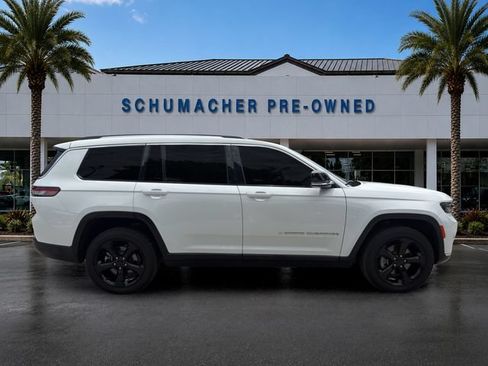 Used 2022 Jeep Grand Cherokee L Limited AWD/4WD image 8