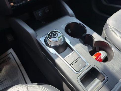 Used 2023 Ford Escape Platinum AWD/4WD image 36