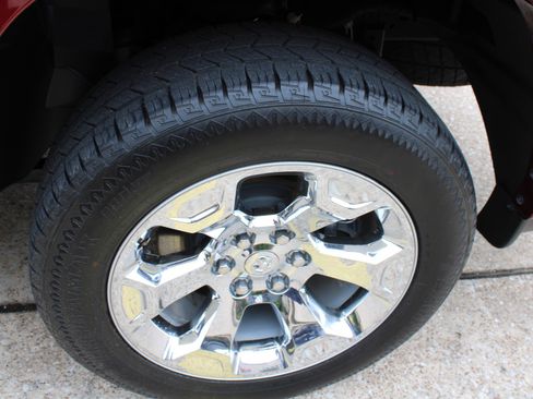 Certified 2025 RAM 1500 Lone Star AWD/4WD image 12