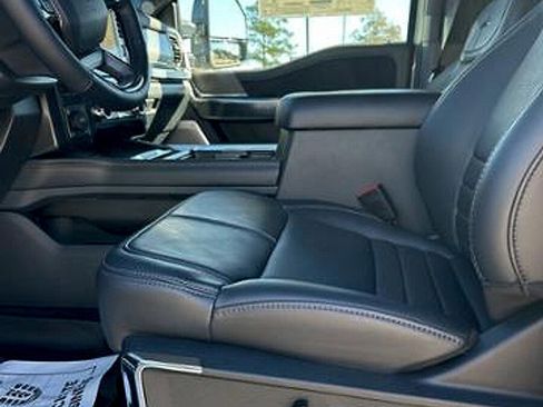 New 2025 Ford F350 Platinum AWD/4WD image 19
