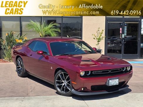 Used 2018 Dodge Challenger R/T Scat Pack w/ Leather Interior Group RWD image 1