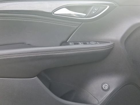 Used 2023 Buick Envision Preferred image 16