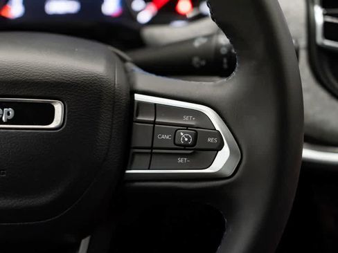 Used 2022 Jeep Compass Latitude AWD/4WD image 15