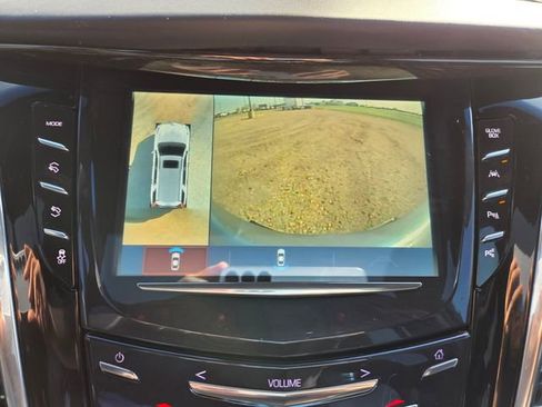 Used 2017 Cadillac Escalade ESV Platinum AWD/4WD image 33