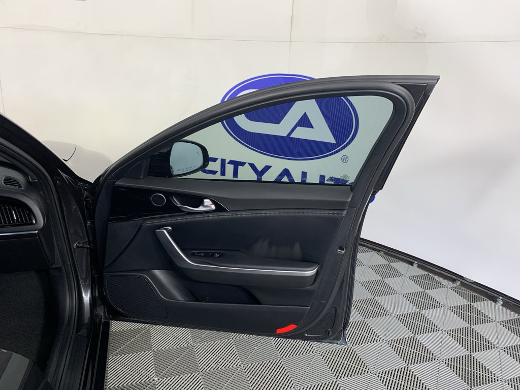 Used 2022 Kia Stinger GT-Line RWD image 36