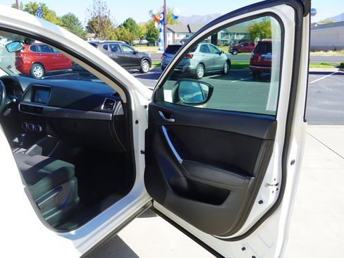 Used 2016 MAZDA CX-5 Touring image 23
