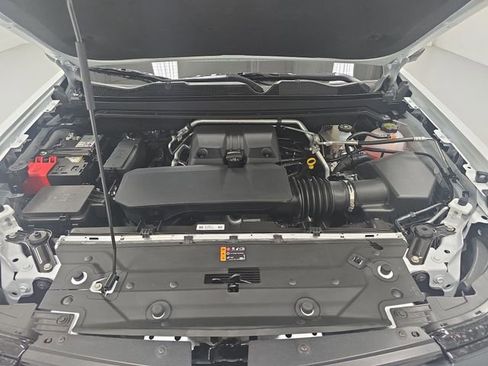 New 2025 Chevrolet Colorado LT w/ LT Convenience Package image 30