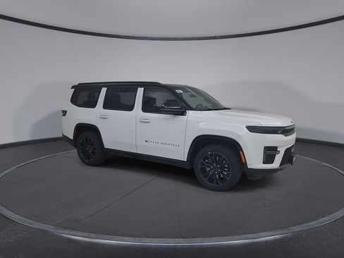 New 2026 Jeep Grand Wagoneer Summit AWD/4WD image 2
