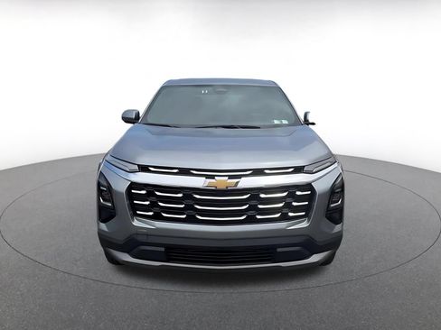 Used 2025 Chevrolet Equinox LT FWD image 4