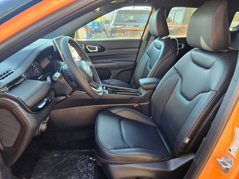 New 2026 Jeep Compass Limited image 12