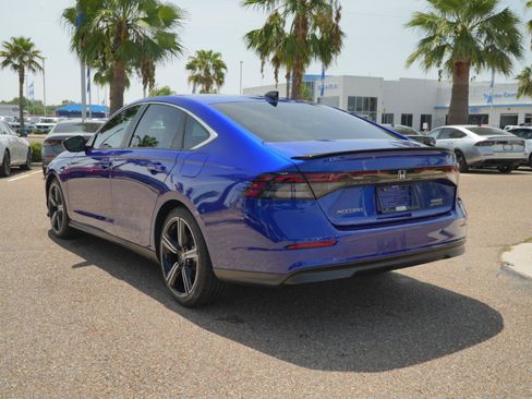 Used 2023 Honda Accord Sport image 12