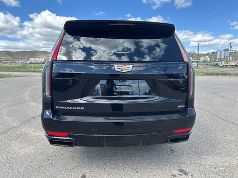 Used 2022 Cadillac Escalade Sport Platinum w/ LPO, Floor Liner Package AWD/4WD image 6