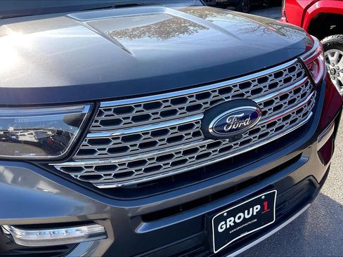 Used 2020 Ford Explorer Limited image 28