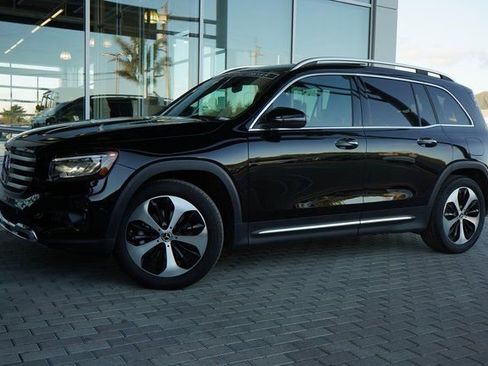 Used 2026 Mercedes-Benz GLB 250 image 4