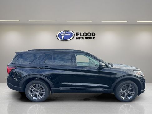 New 2026 Ford Explorer Active w/ Active Comfort Package image 4