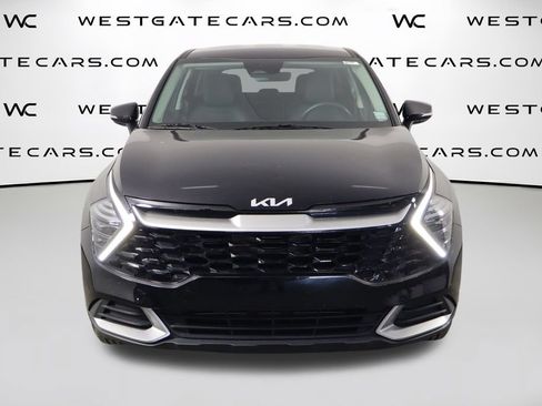 Used 2024 Kia Sportage EX FWD image 2