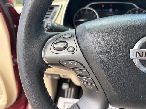 Used 2019 Nissan Murano SL w/ SL Technology Package FWD image 16