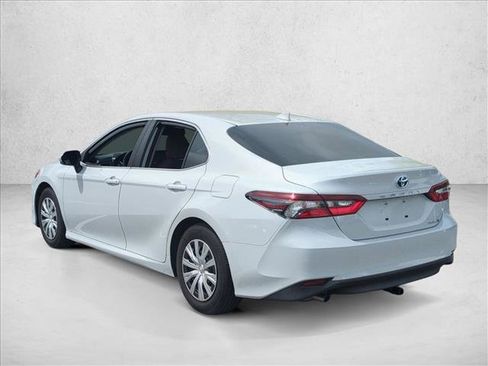 Used 2022 Toyota Camry LE w/ Audio Upgrade Package image 7