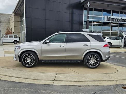 Used 2022 Mercedes-Benz GLE 350 w/ AMG Line Exterior image 5