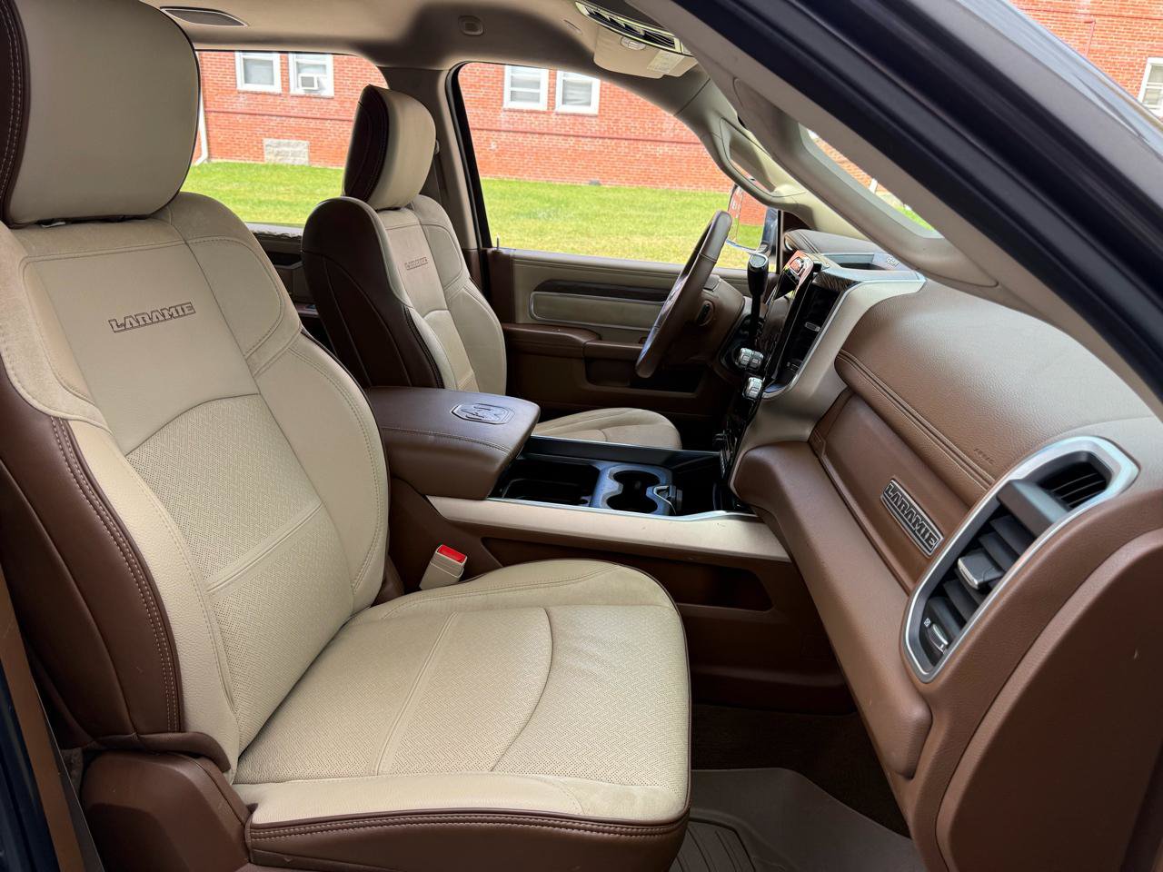 Used 2020 RAM 3500 Laramie AWD/4WD image 30