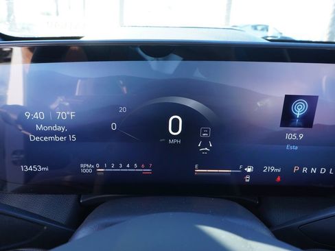 Used 2025 Buick Enclave Preferred image 21