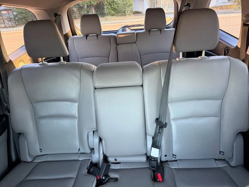 Used 2018 Honda Pilot Touring image 25