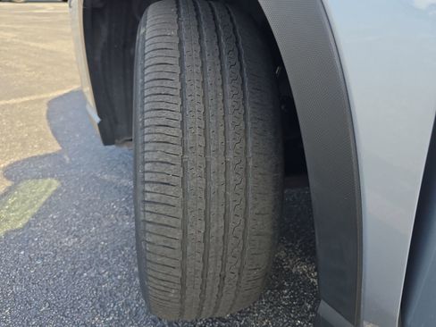 Used 2024 Subaru Ascent Limited w/ Technology Package image 29