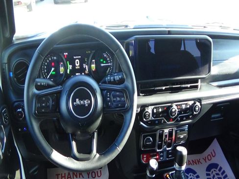 Certified 2025 Jeep Wrangler Unlimited Rubicon 4xe w/ Safety Group AWD/4WD image 16