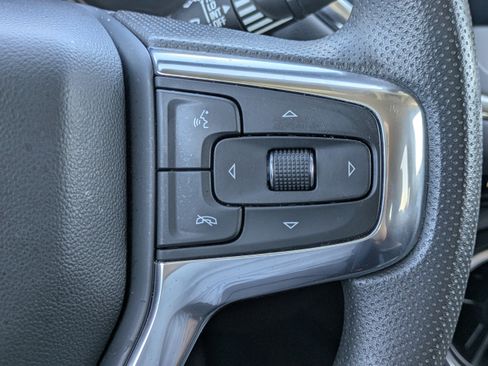 Used 2023 Chevrolet Blazer LT FWD image 23